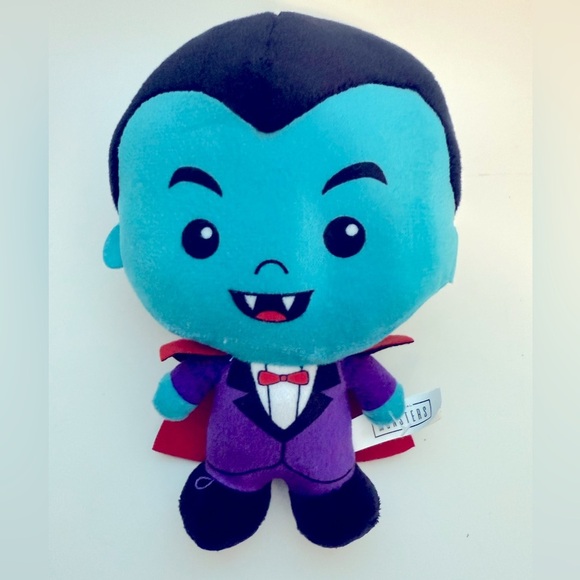Plush Dracula from the Universal Monsters - Picture 1 of 7